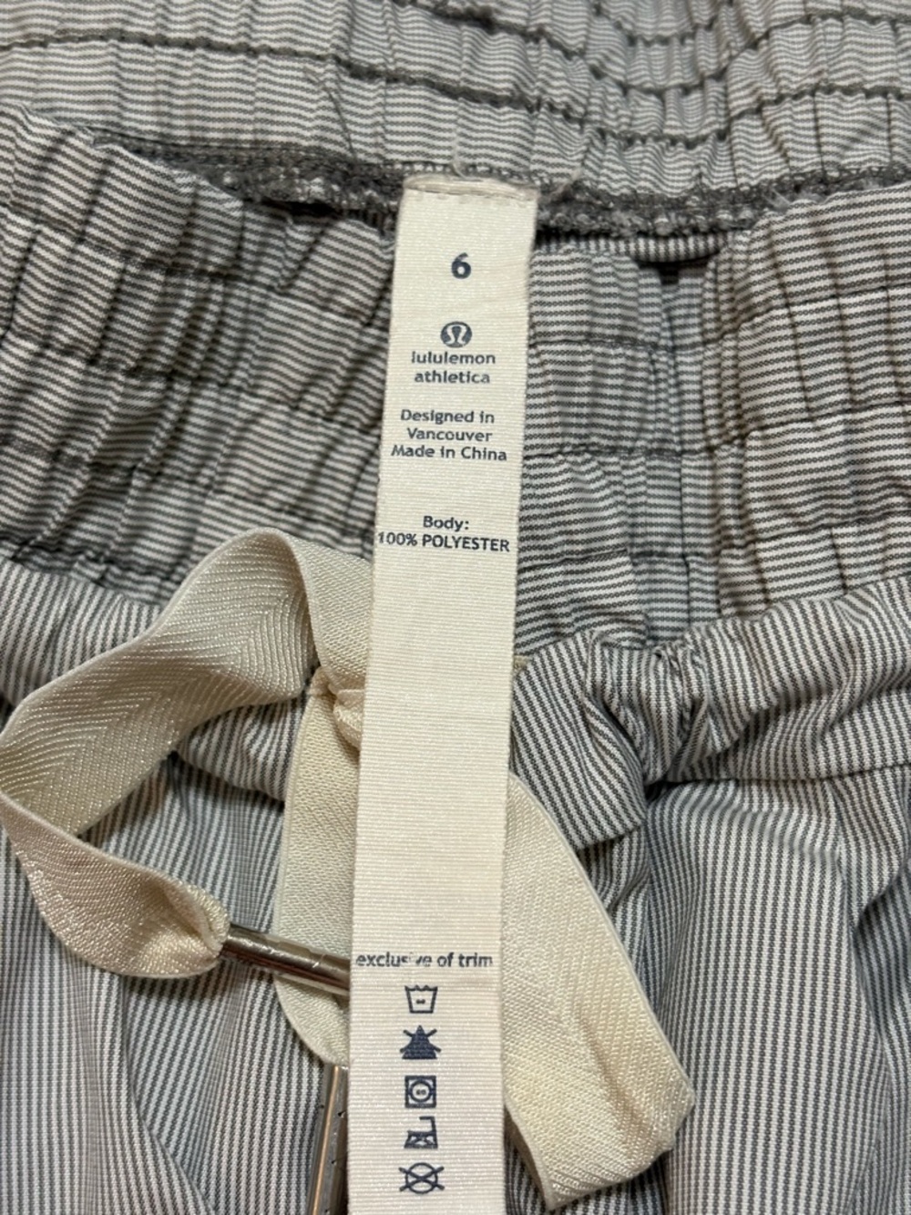 Lululemon Swift Mid-Rise Wide Leg Pants Size 6 - Picture 3 of 6